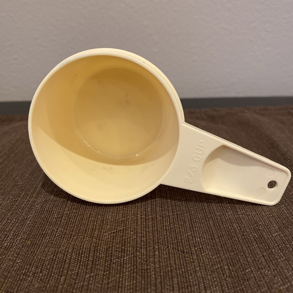 Vintage TUPPERWARE Replacement ~ 2/3 Cup Measuring‎ Cup #763-6 Cream